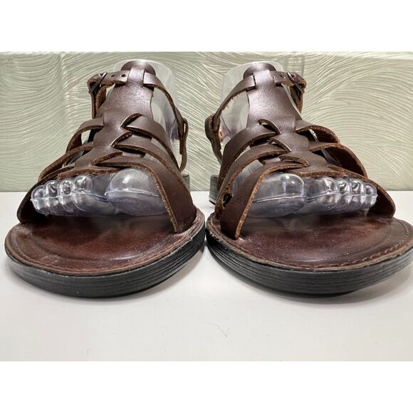 Nature Trek brown leather Fisherman Sandals. Size 9. - Picture 2 of 8